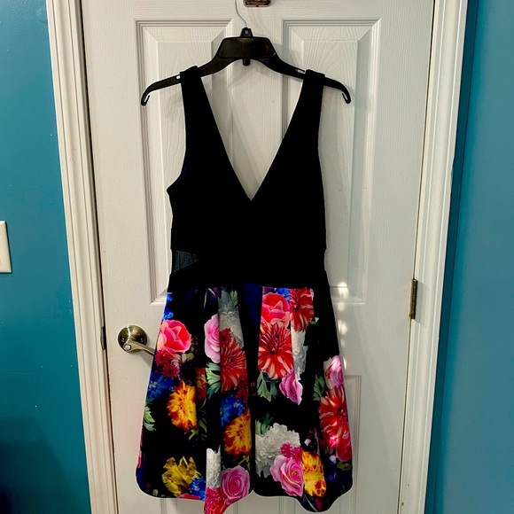 Xscape Floral Dress - Picture 1 of 3